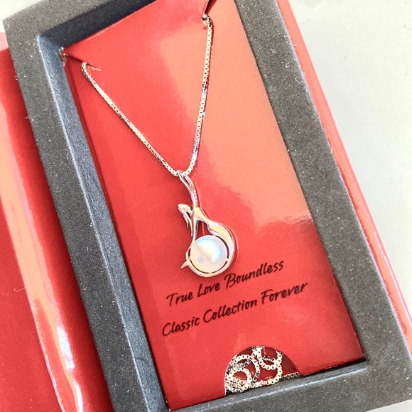 CASOTY 925 STERLING SILVER Mermaid with Freshwater Cultured Pearl Necklace - Picture 9 of 10